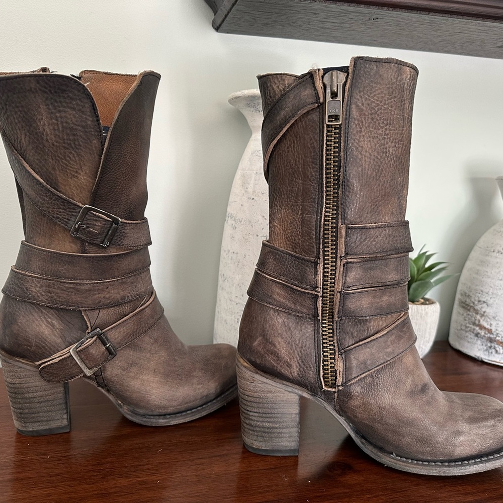 Freebird Brown Heeled Boots